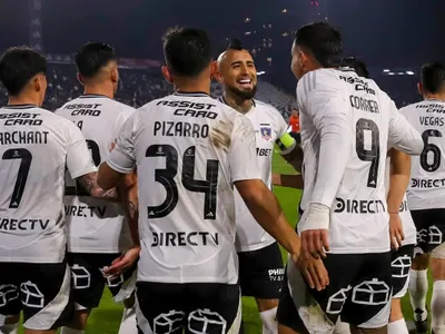 Con varios regresos: La formación que prepara Colo-Colo para enfrentar a Universidad Católica