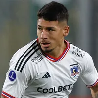 La usó hasta los 17 años: Alan Saldivia sorprende y reveló la posición del campo en la que jugaba antes de llegar a Colo-Colo