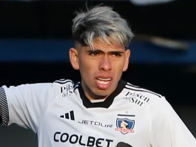 ¿Se va o se queda? Futuro de Carlos Palacios en Colo-Colo quedó totalmente zanjado