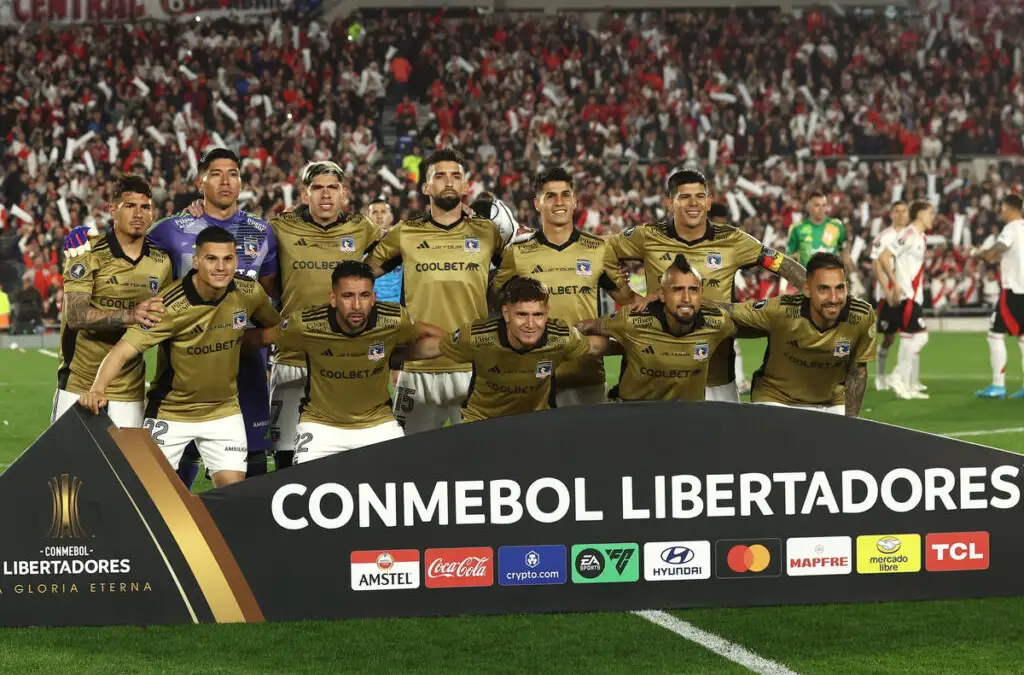 Colo-Colo quiere volver a competir en Copa Libertadores.