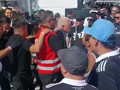 [VIDEO] Escoltada por mucha seguridad: Así recibieron los hinchas de Colo Colo a Cecilia Pérez en el Monumental