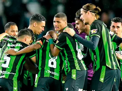 Al borde del abismo: América Mineiro recibe un duro golpe de realidad y Colo-Colo se ilusiona con hundirlo en la Copa Sudamericana