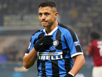No sólo es el máximo goleador: El nuevo récord que batió Alexis Sánchez que lo eleva a la cima del fútbol chileno