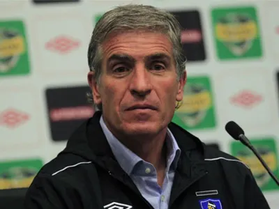 «Lleva una luz de ventaja»: Omar Labruna advierte a Colo-Colo y se inclina por el ganador de la llave