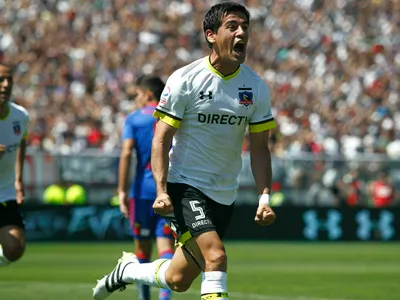 El legado de Julio Barroso en Colo-Colo está cada vez más cerca de ser superado