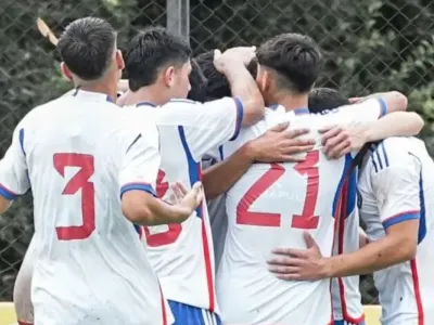 Ya entrena con el primer equipo: La joya de Colo-Colo que brilla con la Selección Chilena en Paraguay