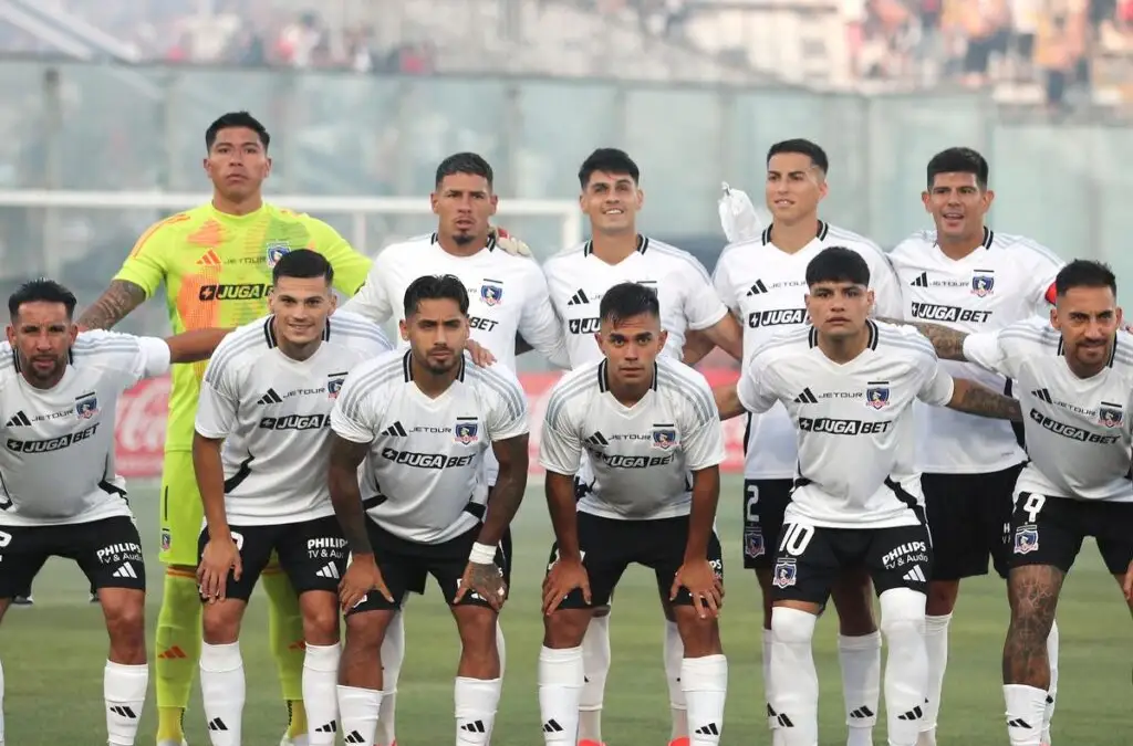 Colo-Colo usaría una formación 3-5-2 para enfrentar a Santiago Wanderers.