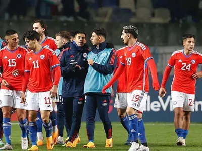 Hinchas de Colo-Colo piden el retorno de canterano tras su rendimiento con la Selección