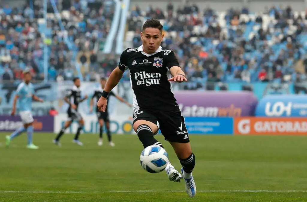 Óscar Opazo sumó sus primeros minutos en su retorno a Colo-Colo.