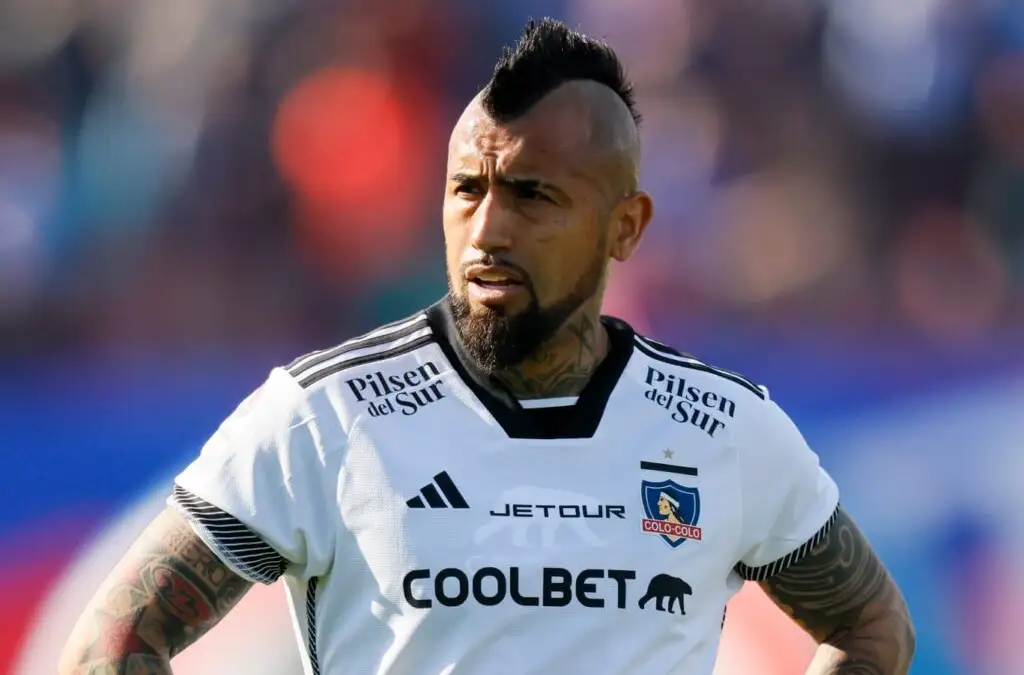 Arturo Vidal deberá hacerse exámenes para determinar la gravedad de su complicación física.