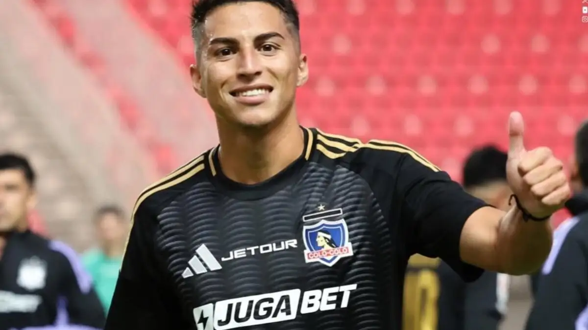 El zaguero aún no logra consolidarse en el equipo de Almirón, pero por entrega no se queda.