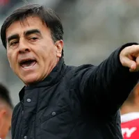 Su futuro es incierto: Colo-Colo tiene dos jugadores que siguen «cortados» por Gustavo Quinteros