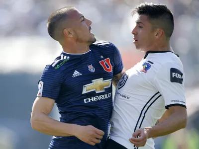 Gonzalo Fierro arengó al plantel en la antesala del superclásico