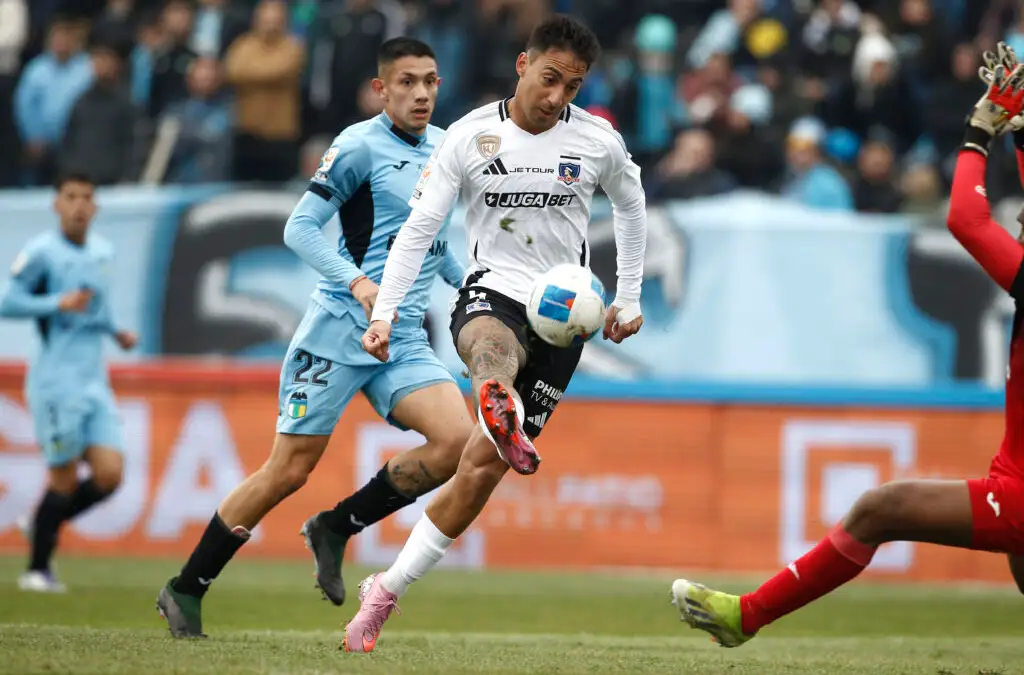 Colo-Colo quedó a 10 puntos de ventaja del líder de la tabla de posiciones.