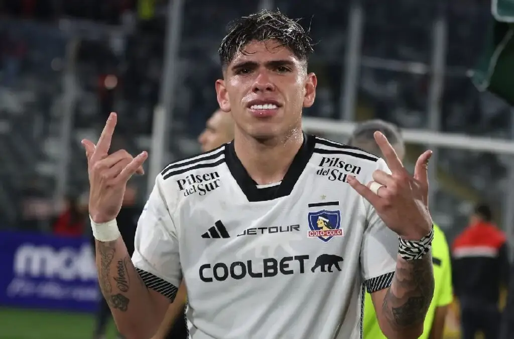 Carlos Palacios estaría muy cerca de salir de Colo-Colo.