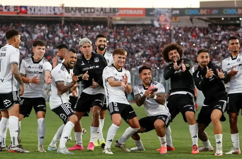 Colo-Colo podría proclamarse campeón este domingo.