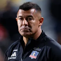 Duro golpe para Almirón: Entregan una pésima noticia a Colo-Colo respecto a su nuevo delantero
