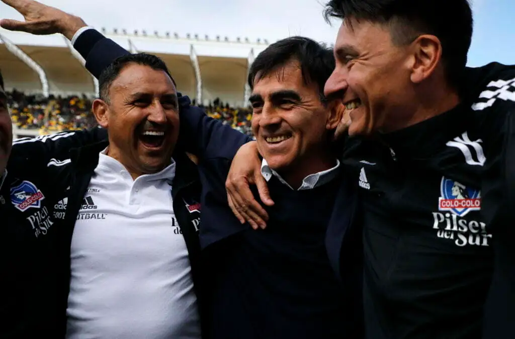 El cuerpo técnico de Colo-Colo es el segundo mejor pagado del fútbol chileno.