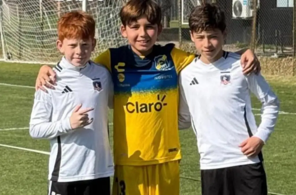Matías Lobos, Julio Riffo y Santiago Neira se enfrentaron en el cruce de Colo-Colo vs Everton Sub-11.