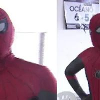VIDEOS: Desde Spiderman hasta el Viejito Pascuero: Todos los disfraces que se vieron en el Monumental por las elecciones