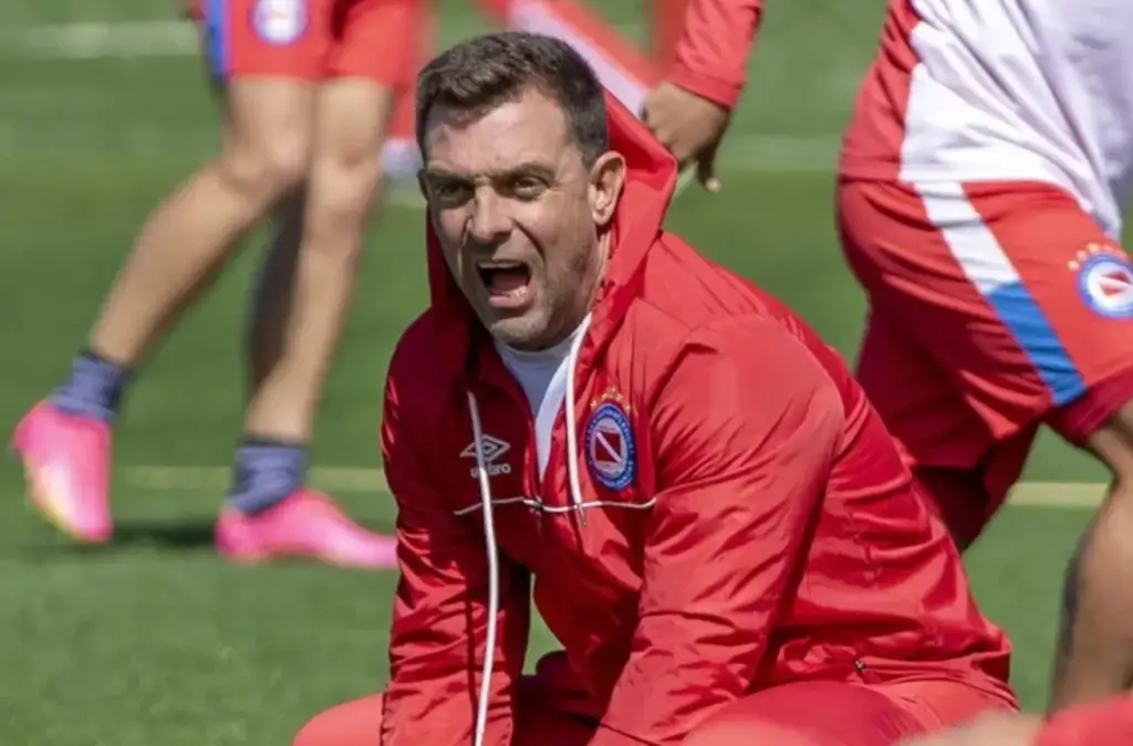 Pablo Guede dejó de ser entrenador de Argentinos Juniors.