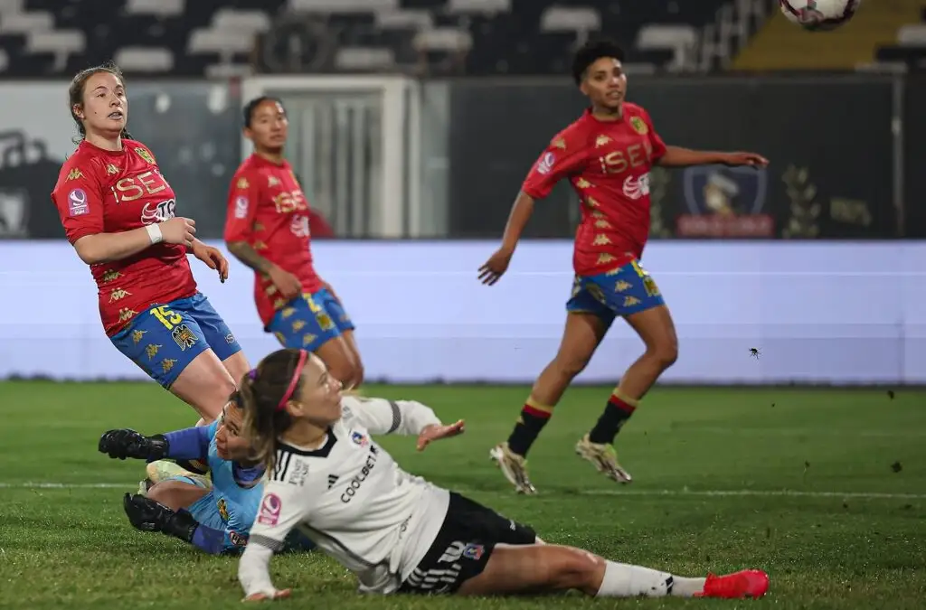 Colo-Colo Femenino venció a Unión Española en el Estadio Monumental.