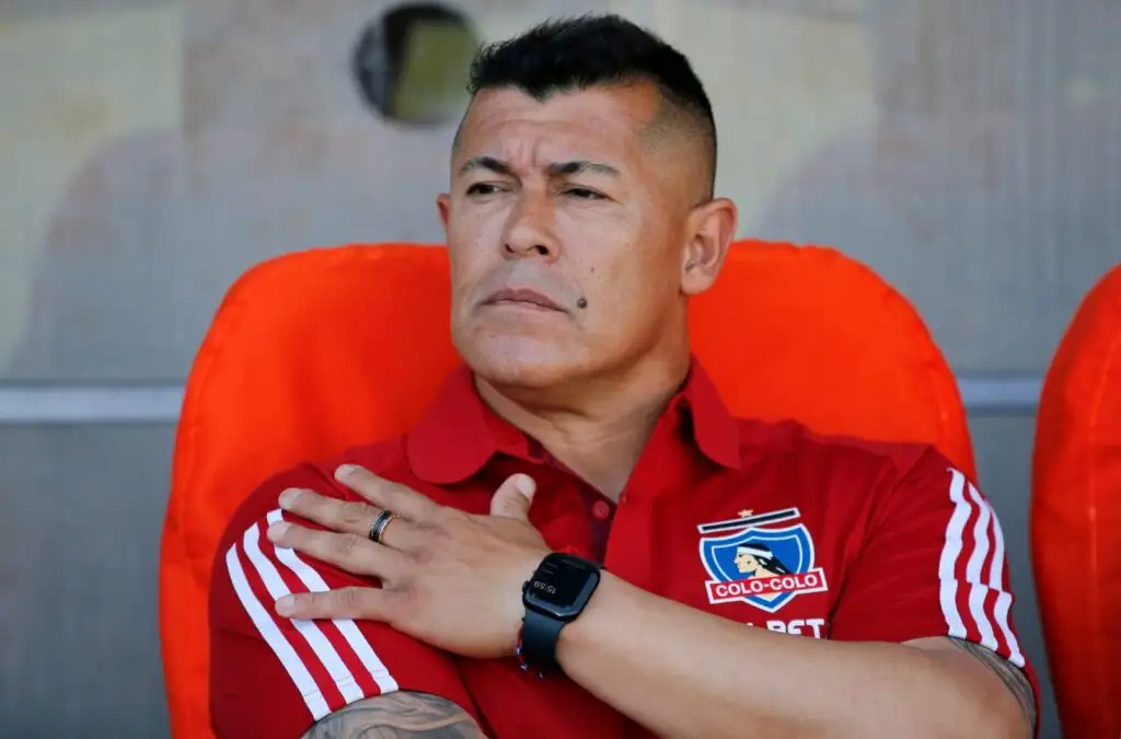 Jorge Almirón presentó 10 retornos a la citación de Colo-Colo para la Supercopa.