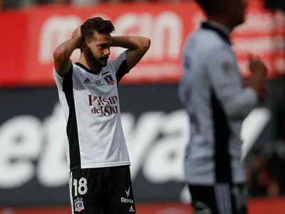 ¿Se jugará con equipo alternativo? Las seis bajas que tendría Colo-Colo para enfrentar a Real Betis