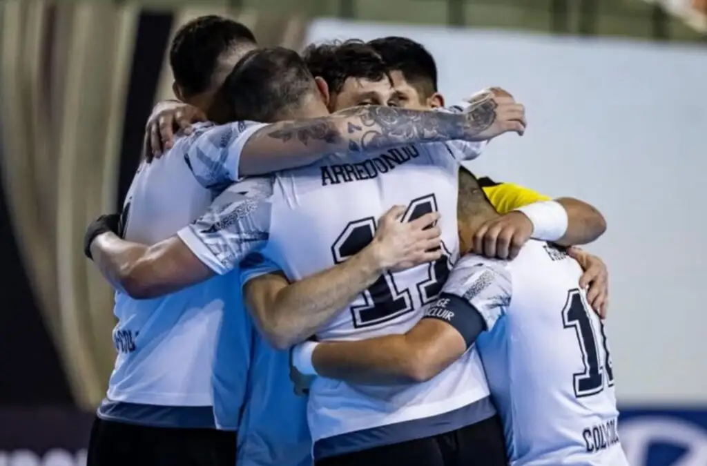 Colo-Colo cerró su participación en la Copa Libertadores 2025 en el décimo puesto.