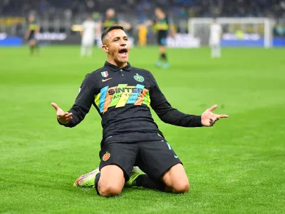 ¿Traición? Un gigante de Europa se suma a la lista para quedarse con Alexis Sánchez