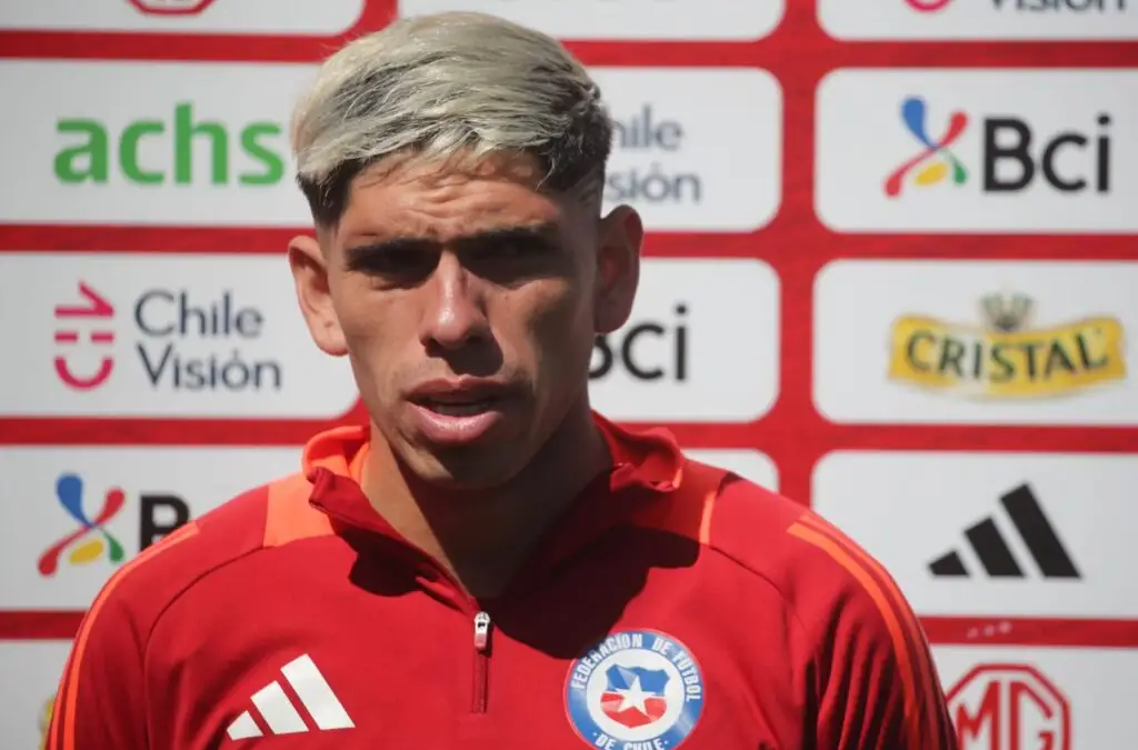 Carlos Palacios se llenó de críticas por poner en duda su presencia en la Selección Chilena.