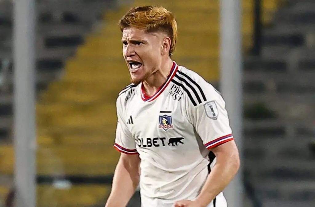 Leonardo Gil habría tenido acercamientos con River Plate.