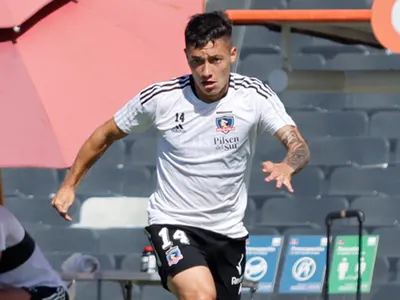 Novedosa formación y goleadores que piden minutos: Colo-Colo aplastó a Lautaro de Buin en partido amistoso