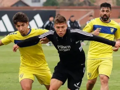 ¿Lo miran desde Macul? El futbolista rival que sorprendió a todos en el amistoso frente a Barnechea