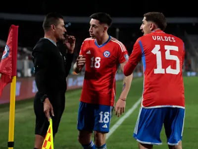 La vergonzosa situación que se vivió en el partido de Chile vs Perú y provocó una ola de críticas en redes sociales