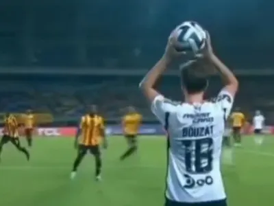 [VIDEO]: Agustín Bouzat se viralizó en redes sociales por un inaudito saque de banda