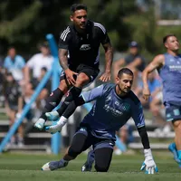 Conoce las dos formaciones de Colo-Colo que ensayó Gustavo Quinteros en el amistoso ante Racing