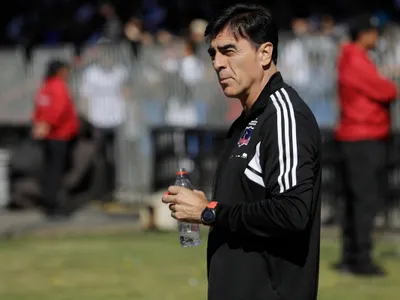¿Juega Matías de los Santos? Gustavo Quinteros aclaró su postura con los futbolistas lesionados
