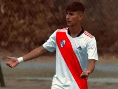 Afirman que Colo-Colo se quedará con Martín Lucero tras llegar a acuerdo con River Plate
