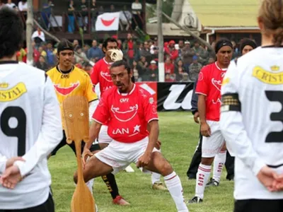 Efeméride: Histórico duelo entre Colo Colo y Rapa Nui