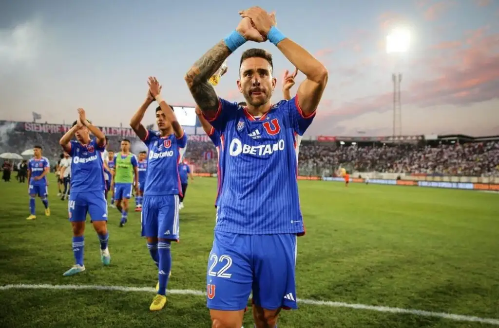 Matías Zaldivia aconsejó a Colo-Colo buscar rápidamente ayuda profesional para Jordhy Thompson