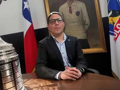 Directores del CSD Colo-Colo denuncian amenazas de muerte tras solicitar la renuncia de Matías Camacho
