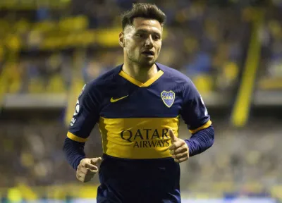 Claudio Borghi aseguró que Mauro Zárate fue ofrecido a Colo-Colo