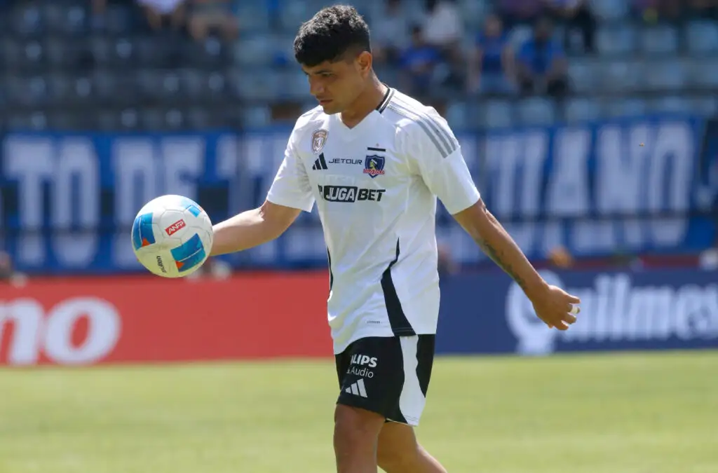Claudio Aquino convirtió el penal de Colo-Colo frente a Huachipato.