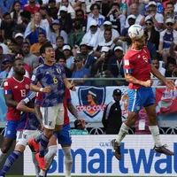 ¡Somos Chile! Hinchas de Colo-Colo no pasan desapercibidos y se dejan caer en el Mundial de Qatar 2022
