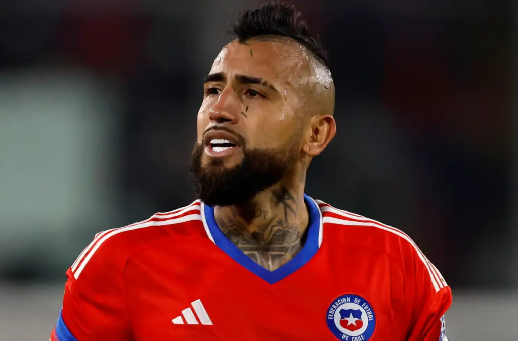 Arturo Vidal podría quedar descartado en Boca Juniors y fichar por Colo-Colo en 2024.
