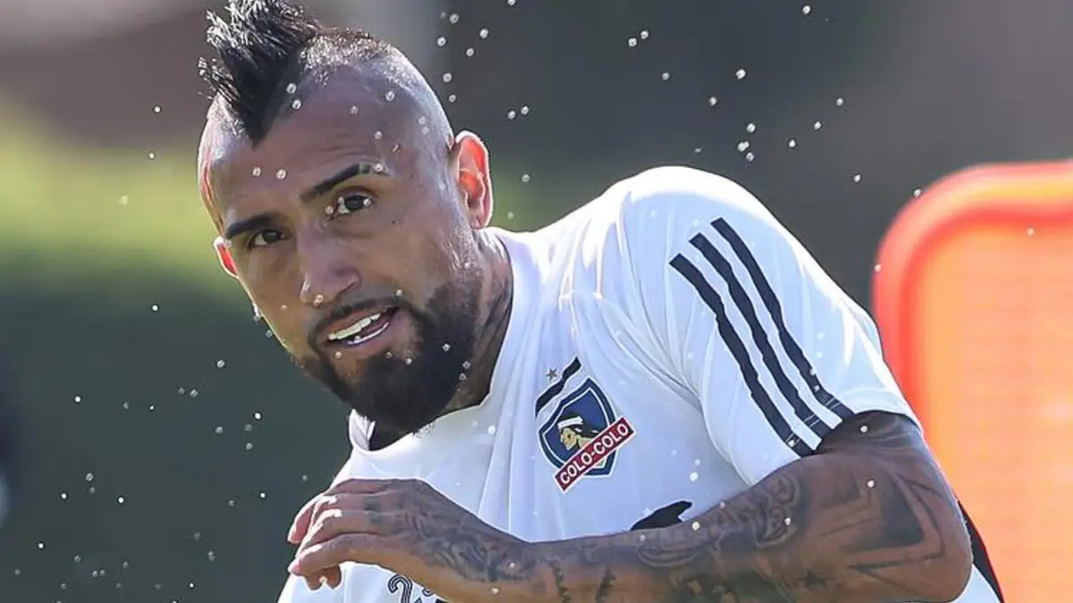 Arturo Vidal se proyecta como gran figura de Colo-Colo en 2023.