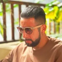 Hermetismo total: La dura respuesta de Mauricio Isla sobre sus acercamientos con Colo-Colo