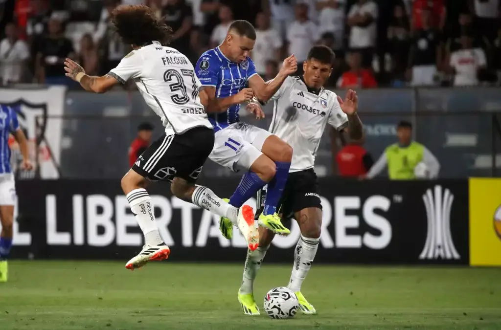 Alan Saldivia ha conformado una gran dupla en defensa con Maximiliano Falcón.