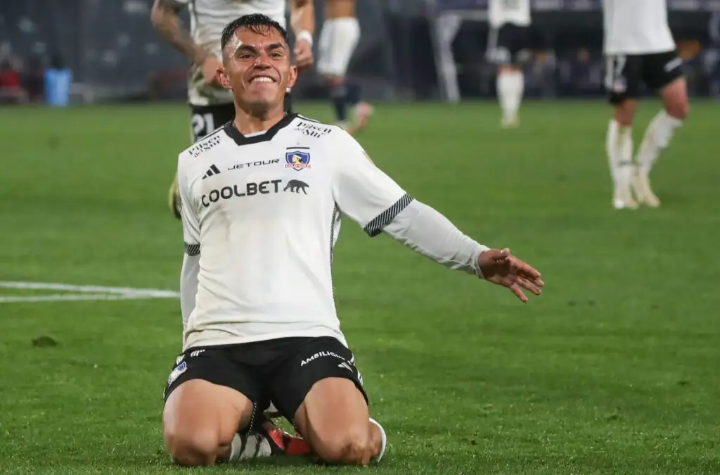 Vicente Pizarro renovó su contrato con Colo-Colo.